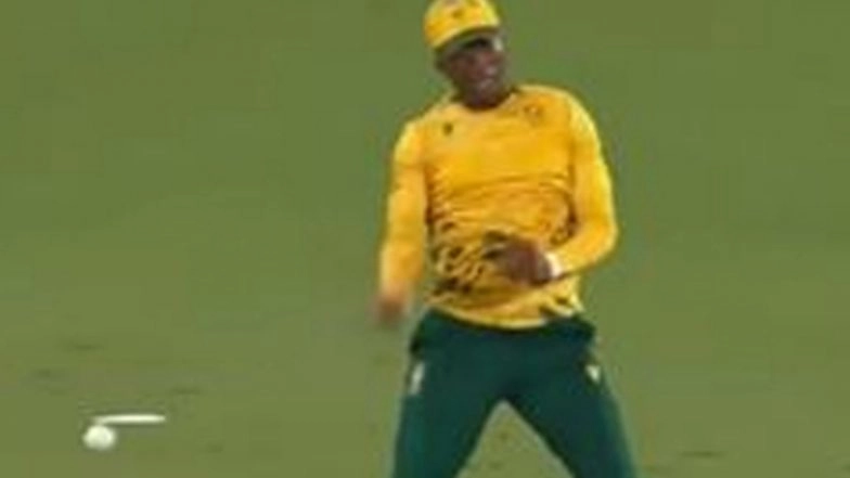Why Cameron Green Was Adjudged Out By Umpires Despite Nqaba Peter Fumbling the Catch While Celebrating During AUS vs SA 2nd T20I 2025? Here's What the Rule Says