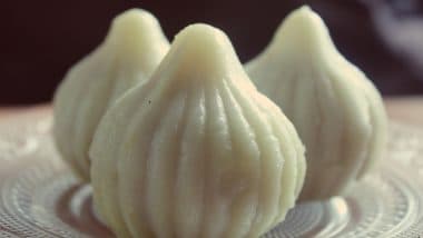 Ganesh Chaturthi 2025 Ukadiche Modak Recipe: How To Make the Traditional Maharashtrian Sweet at Home – Ingredients, Step-by-Step Guide and Tips for Perfect Ukadiche Modak