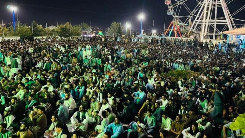Sea of Cricket Fans Gather in Kabul To Watch Pakistan vs Afghanistan UAE Tri-Series 2025 Match on Big Screen (See Pics and Video)