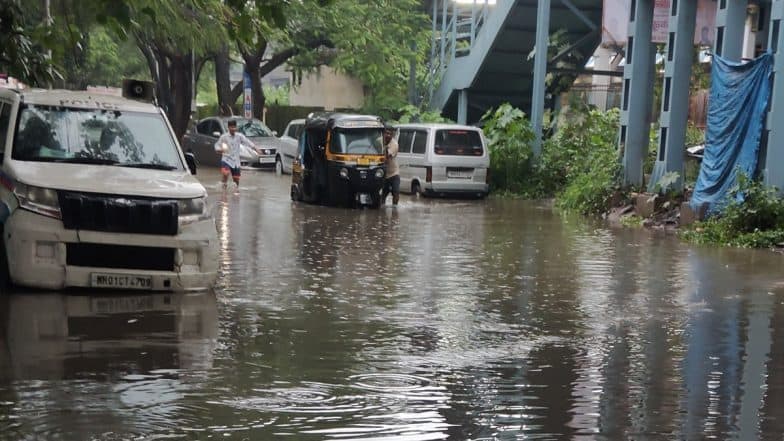 Maharashtra Rains: Waterlogging in Parts of Mumbai, Thane Amid Heavy Rainfall, IMD Issues Flash Flood Alert for Konkan (Watch Video)