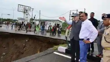Jammu and Kashmir Flood: Rivers in Jammu Start Receding, Jhelum Crosses Danger Mark; CM Omar Abdullah Briefs PM Narendra Modi