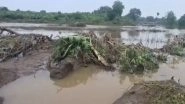 Jalgaon: Cloud Burst Situation in Maharashtra Town and Other Districts, 10 Villages Affected, Says District Collector Ayush Prasad (Watch Videos)