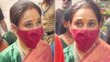 Ganesh Chaturthi 2025: TMKOC’s Disha Vakani Aka Dayaben Makes Rare Appearance at Mumbai’s Iconic Lalbaugcha Raja, Actress Hides Her Face With Mask (Watch Video)