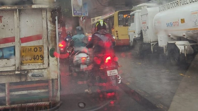 Mumbai Gridlock: Elphinstone Bridge Closure Adds to Traffic Woes Amid Sion Bridge Demolition, Heavy Rain and Waterlogging; Commuters Urge Speedy Completion