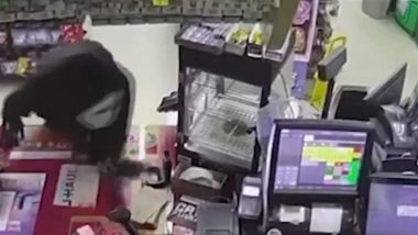 Gujarati Woman Kiran Patel Shot Dead in South Carolina Gas Station Robbery, 21-Year-Old Zaedan Mack Hill Arrested After Hours-Long SWAT Standoff (Watch Video)