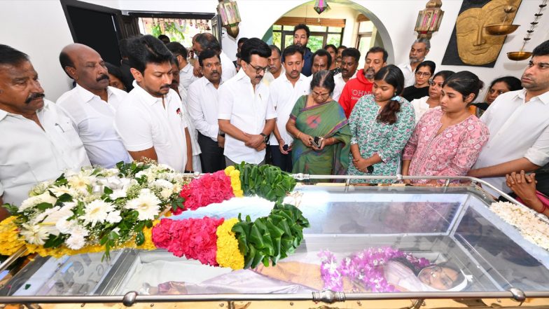 Beela Rajesh Passes Away at 56: Tamil Nadu CM MK Stalin Condoles Demise of Senior IAS Officer and Former Health Secretary, Says ‘She Played Crucial Role During COVID-19 Pandemic’ (See Pic)