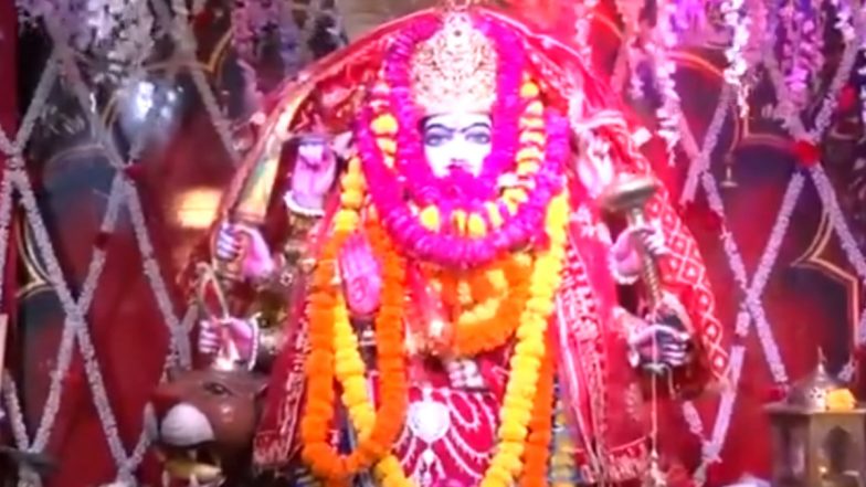 Durga Puja 2025: Devotees Throng Jaipur’s Vaishno Devi Temple on Maha Ashtami To Worship Goddess Mahagauri (Watch Video)