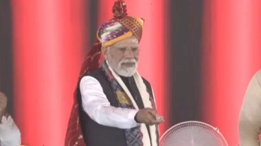 Banswara: PM Narendra Modi Launches Projects Worth INR 1.22 Lakh Crore in Rajasthan, Slams Congress for Ignoring Energy Needs (Watch Videos)