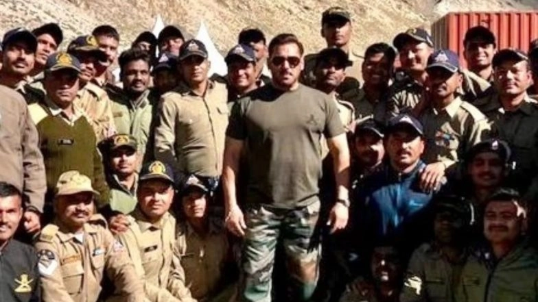Salman Khan Poses With Soldiers During 'Battle of Galwan' Shoot in Ladakh, Pictures Go Viral Online (View Post)