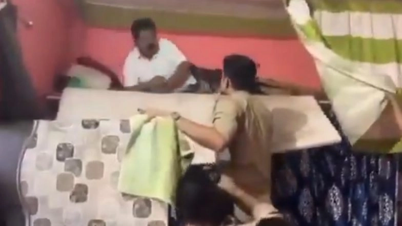 Samajwadi Party Leader Kaish Khan Arrested After Being Found Hiding Wrapped in Mattress to Evade Kannauj District Banishment Order (Watch Video)