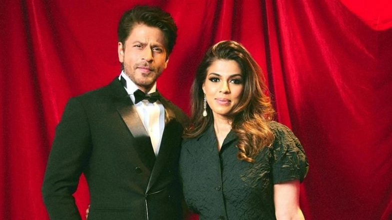 Shah Rukh Khan Visits Manager Pooja Dadlani’s Home To Offer Condolences After Her Mother-in-Law’s Demise, Showing Support Beyond Work (Watch Video)