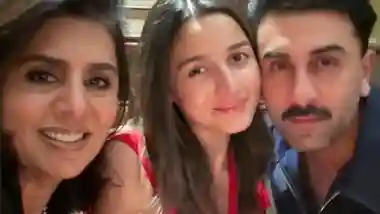  Neetu Kapoor ‘Feels Blessed’ to Have Ranbir, Shares His Happy Moment With Alia Bhatt