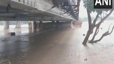 India News | Delhi: Authorities Order Closure of Old Railway Bridge Amid Flood Risk