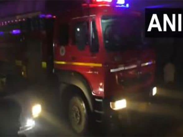 India News | Gujarat: Two Killed, Several Others Injured After Fire Breaks out at Textile Mill in Surat