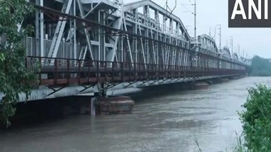 India News | Delhi: Traffic to Be Halted Near Loha Pul After Yamuna's Water Level Rises Above Danger Mark
