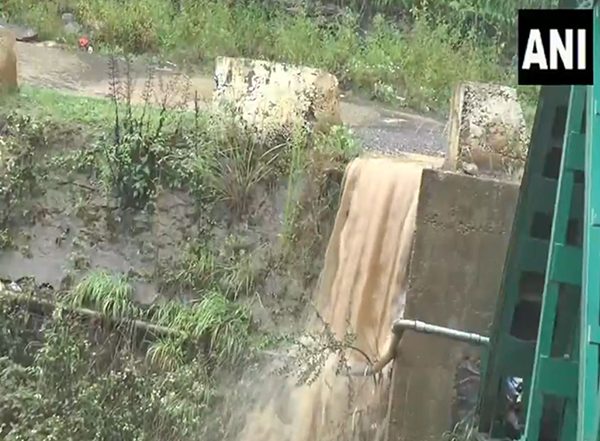 India News | Bhaderwah Town in Doda District of Jammu and Kashmir Wakes Up to Rainfall