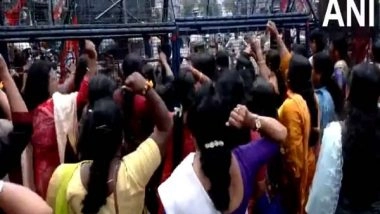 India News | Kerala: BJP Mahila Morcha Workers Carry out March to KPCC Office over Remarks Against PM Modi's Mother