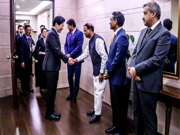 World News | Singapore PM Lawrence Wong Arrives in India on Three-day Visit