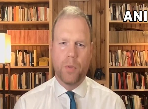 World News | US Should Charge Zero Percent Tariff on India and Apologise : Senior US Analyst