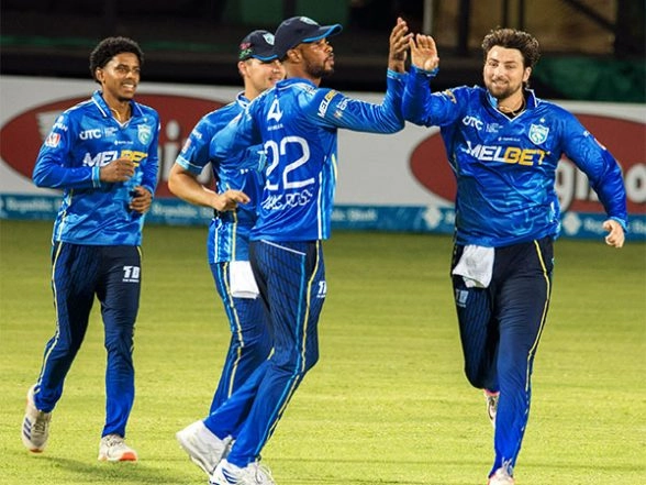 Sports News | CPL: Saint Lucia Kings Clinch Playoff Spot with Dominant 7-wicket Win over Trinbago Knight Riders