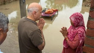 India News | AAP's Manish Sisodia Visits Punjab's Flood Affected Areas; Distributes Food Rations in Dina Nagar