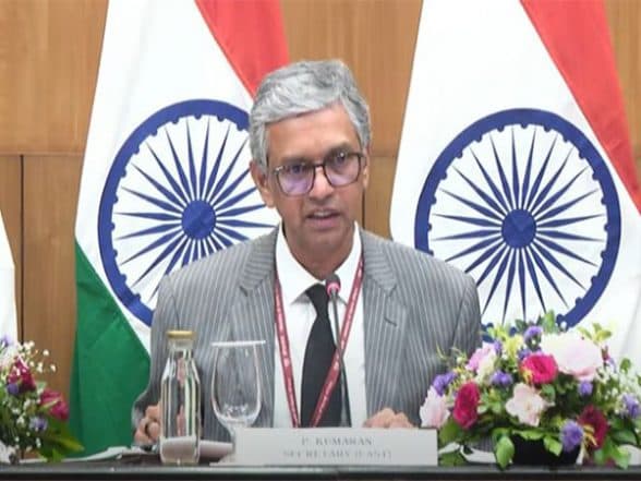 World News | 'No Discussion with Singapore on Trump Tariffs; Need is to Diversify, Make Supply Chains Resilient', Says MEA
