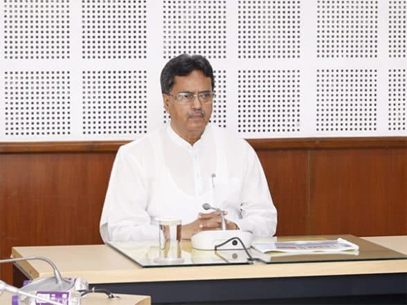 India News | Tripura CM Saha Holds High-level Meeting to Ease Traffic in Agartala Before Durga Puja