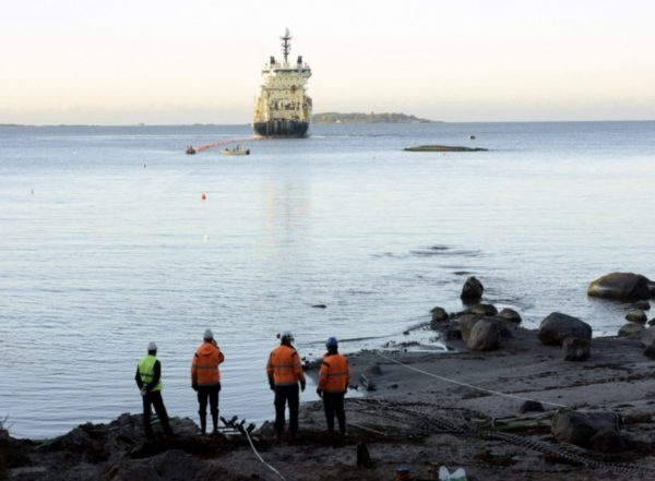 Azure Cloud Service Disrupted by Fiber Cuts in Red Sea: Network Connectivity Impacted As Microsoft Reports Multiple Subsea Fibre Optic Cables Suffered Simultaneous Cuts