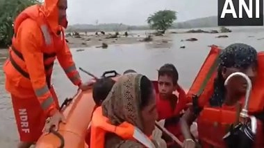 India News | Gujarat: SDRF Rescues 9 People Stranded from Flooded Sabarmati