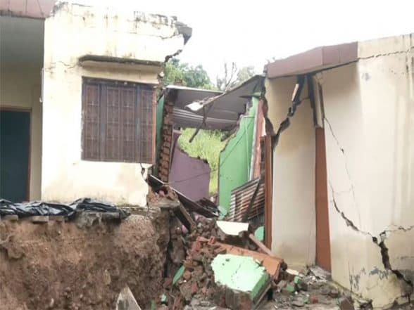 India News | J-K: Heavy Rains Trigger Landslides in Kheri Village, Residents Say Several Houses Damaged