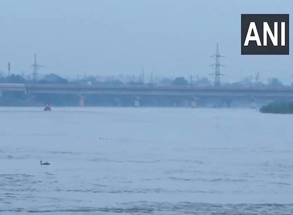 India News | Days After Breaching Danger Mark, Yamuna Water Level in Delhi Recedes