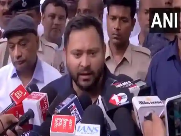 India News | NDA Government Has Made Bihar the Main Hub of Unemployment and Migration: Tejashwi Yadav