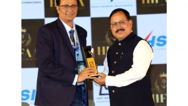 Business News |  Yogesh Walawalkar Honored with HIFAA Award for Transformative Work in Healthcare Branding and Social Impact