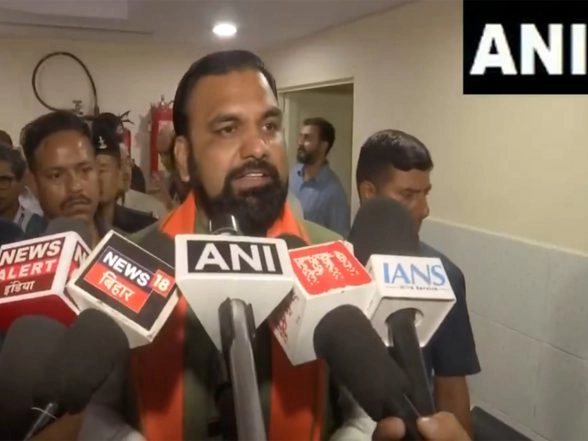 LatestLY - Politics - News Image