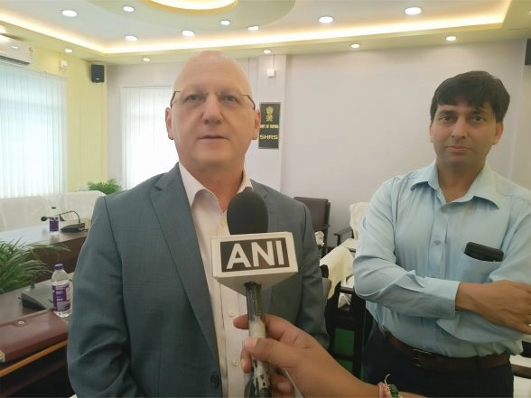 LatestLY - Politics - News Image