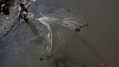 World News | Pakistan: Government Policies Turn Blind Eye to Fishermen's Pleas, Lose Coastal Area of Sindh to Sea