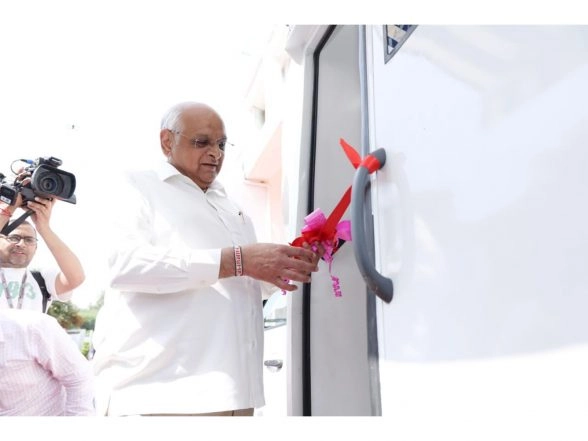 LatestLY - Politics Business - News Image