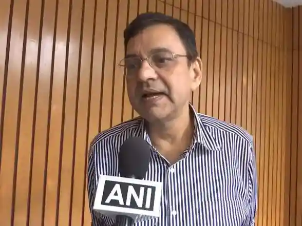 Business News | BIS Working on Battery Swapping in E-mobility Sector, Says Director General Tiwari