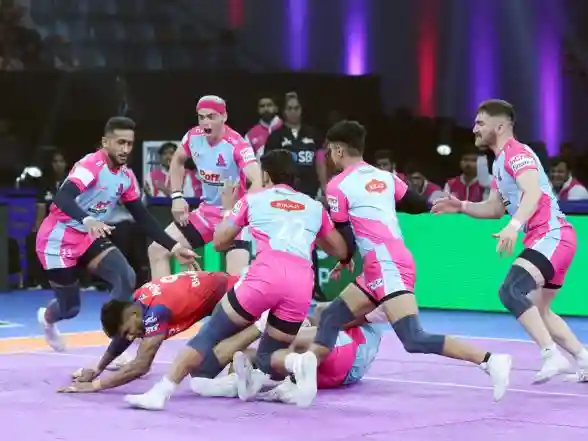 Sports News | PKL 12: Jaipur Pink Panthers Register First Home Win After Dominating UP Yoddhas