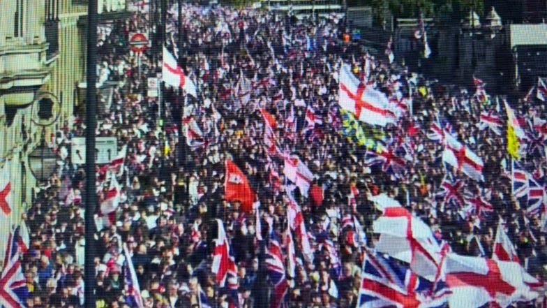World News | UK: 25 Arrested for Violent Clashes as over 110,000 Join Anti-immigration Rally in London, Leaving 26 Police Injured