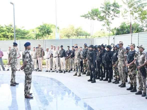 LatestLY - Business - News Image