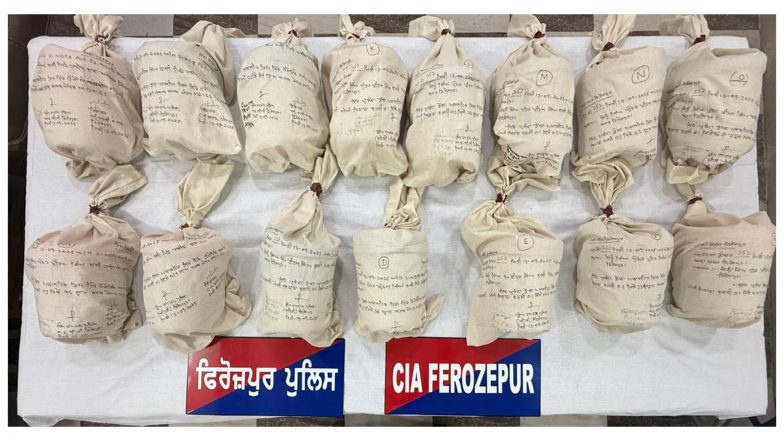 India News | Punjab Police Foil Cross-border Drug Smuggling Bid; 15.77 Kg Heroin Seized, One Held