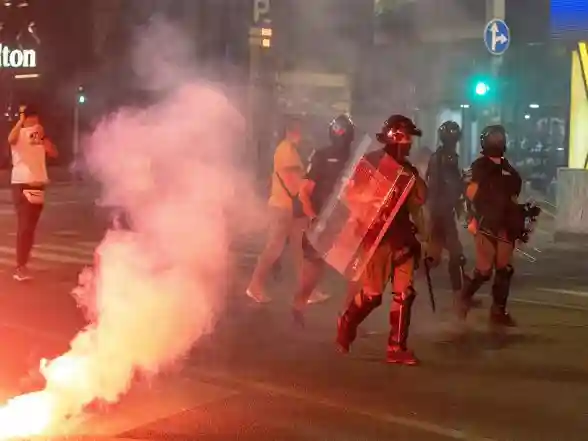 World News | Serbia Witnesses Ongoing Political Turmoil as Protests, Counter-rallies Continue