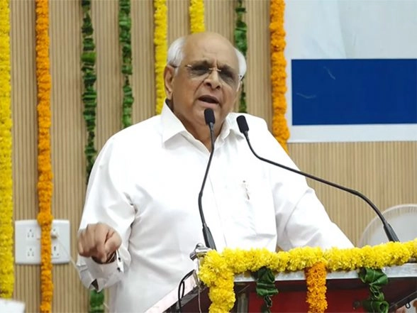 LatestLY - Politics Business - News Image