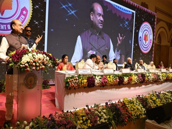 LatestLY - Politics Business - News Image