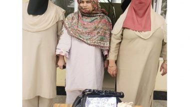 India News | J-K: Police Bust Drug Smuggling Attempt in Pulwama; 120 Grams of Heroin Like Substance Seized at Newa