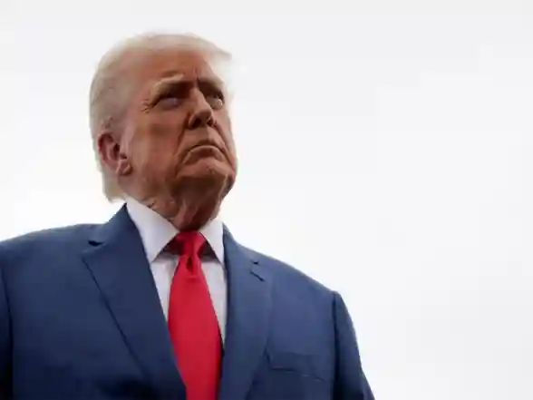 World News | Trump Lists 23 Countries as Major Drug Transits; Names Pakistan, China