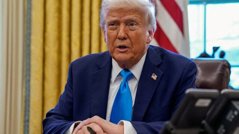 World News | Trump Switches Helicopter While Leaving UK Due to 'minor Hydraulic Issue'