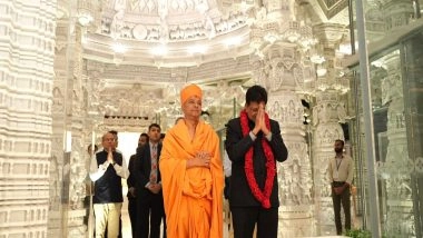 World News | Union Minister Piyush Goyal Visits BAPS Temple in Abu Dhabi