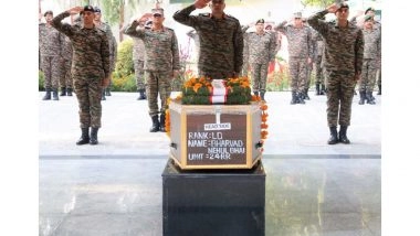 India News | GOC-in-C Northern Command Pays Homage to Lance Dafadar Bharvad Mehulbhai Mepabhai Who Lost His Life in Ganderbal